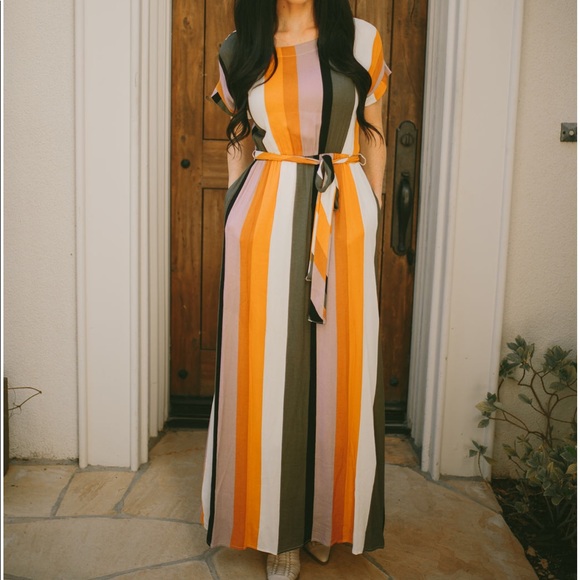 Dresses & Skirts - Long vertical stripe multi color maxi dress